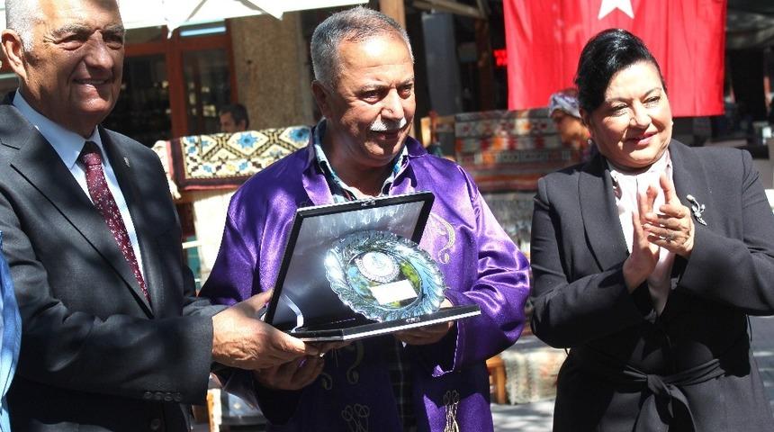 Muğla&rsquo;da yılın ahisi demirci Galip &Ccedil;ırakoğlu