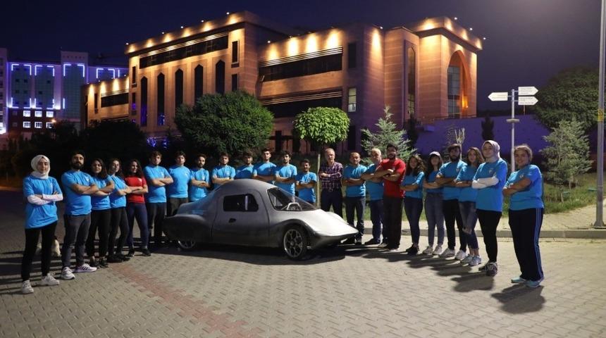 Bartın &Uuml;niversitesi&rsquo;nin ikinci elektrikli otomobili &ldquo;G&ouml;kb&ouml;r&uuml;&rdquo; pistlerde