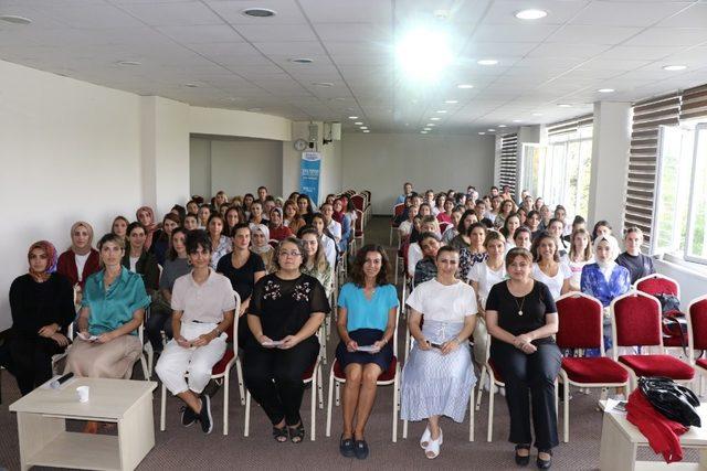 ‘Kocaeli Anne Şehir’ projesi çalışanlarına eğitim