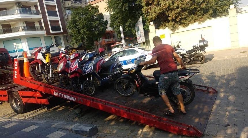 Salihli’de plakasız motosikletlilere uygulama