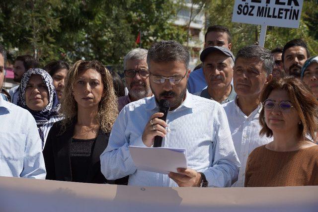 AK Parti Aydın, demokrasi şehidi Adnan Menderes’in andı