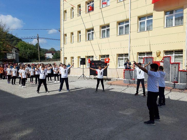 Çaycuma’da eğitim öğretim yılı etkinliği kutlandı G3