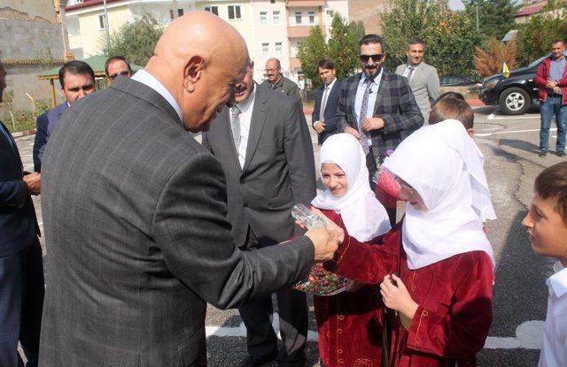 Bayburt’ta 14 bin öğrenci ders başı yaptı 3