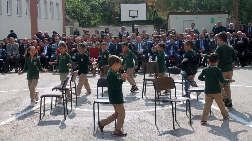 Bayburt’ta 14 bin öğrenci ders başı yaptı