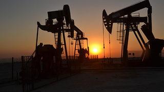 OPEC günlük petrol üretimini artırma kararı  aldı