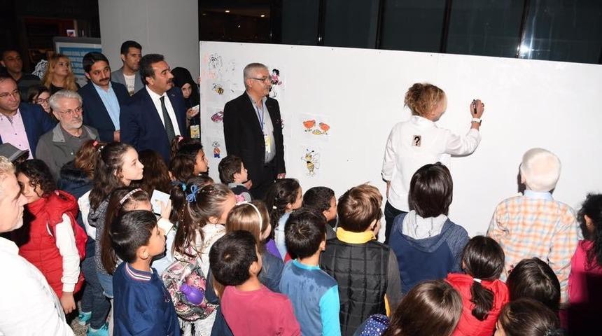 Karikat&uuml;r Festivali&rsquo;ne &ouml;zel karikat&uuml;r kitabı hazırlanıyor