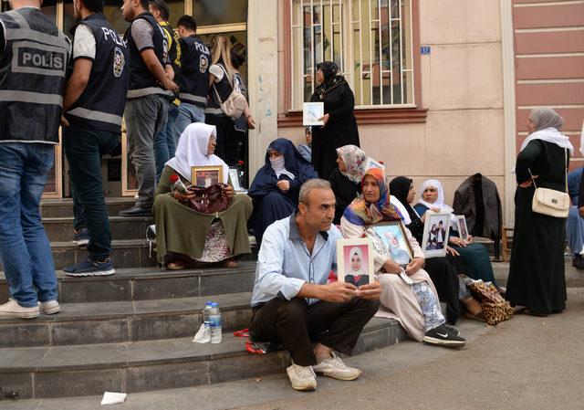 HDP önündeki eylemde 15'inci gün; aile sayısı 37 oldu (3)