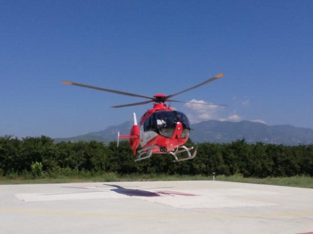 400 gram doğan prematüre bebek için ambulans helikopter havalandı