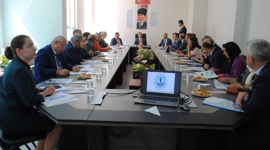 Eğirdir&rsquo;de, İl&ccedil;e Hayat Boyu &Ouml;ğrenme, Halk Eğitimi Planlama ve İşbirliği Komisyonu Toplantısı