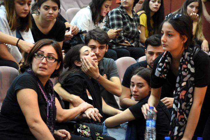 Kampüsteki kazada ölen Sezen için üniversitede hazin tören G1