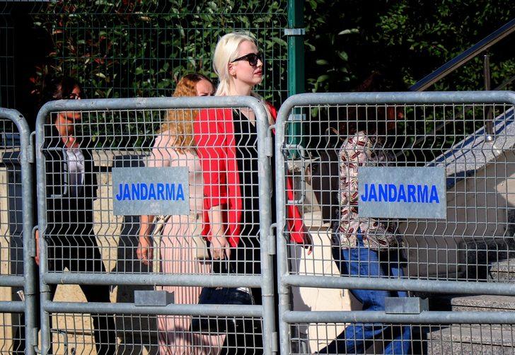 Adnan Oktar savunma yaparken çekilen fotoğrafa suç duyurusu G2