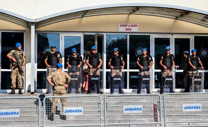 Adnan Oktar savunma yaparken çekilen fotoğrafa suç duyurusu G4