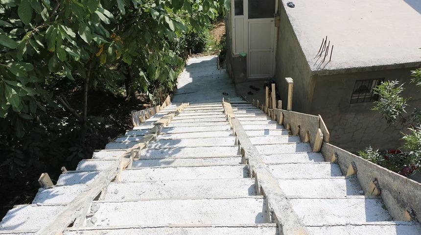 Bitlis’te merdivenler yenileniyor