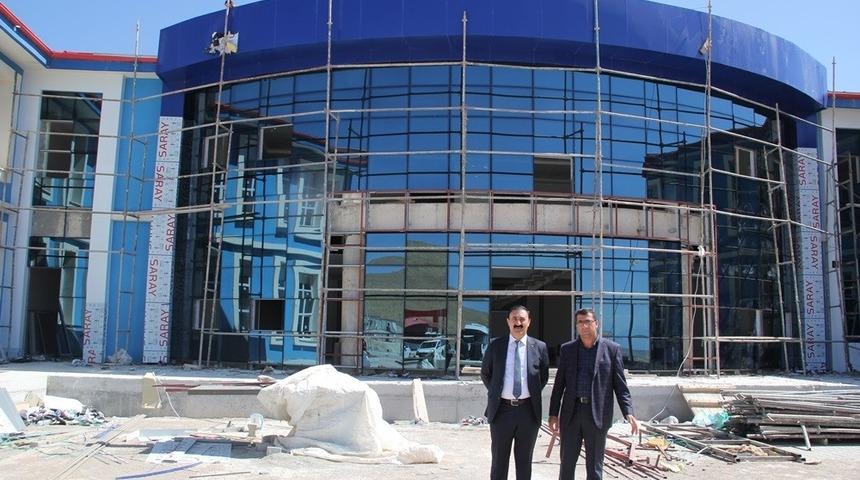 Başkan Süer’den Van Et ve Süt Kombinası Müdürlüğü binasında inceleme