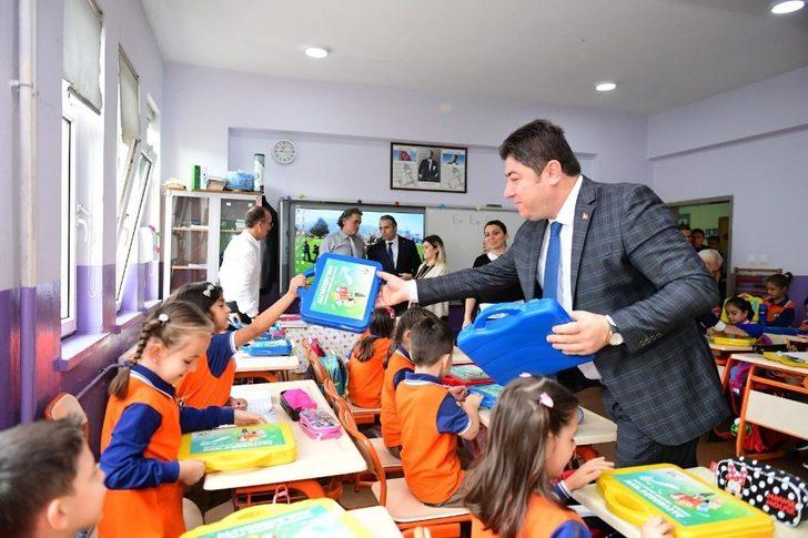 Minik öğrencilerin kırtasiye malzemeleri Altınordu Belediyesinden G3