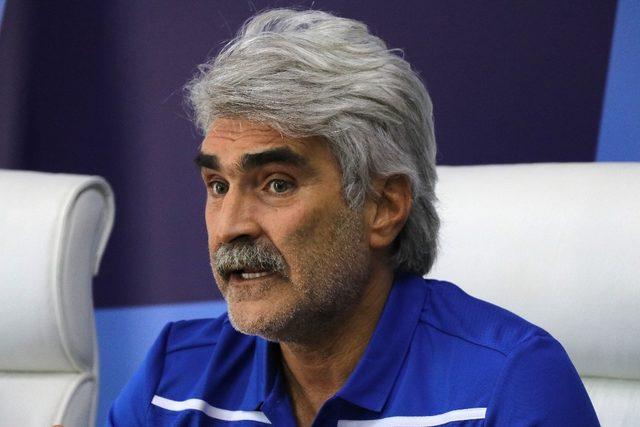 Uğur T&uuml;t&uuml;neker: &ldquo;Takımın isteğinden &ccedil;ok memnunum&rdquo; 1