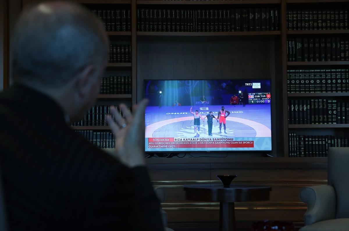Cumhurbaşkanı Erdoğan tarihi anları b&ouml;yle izledi