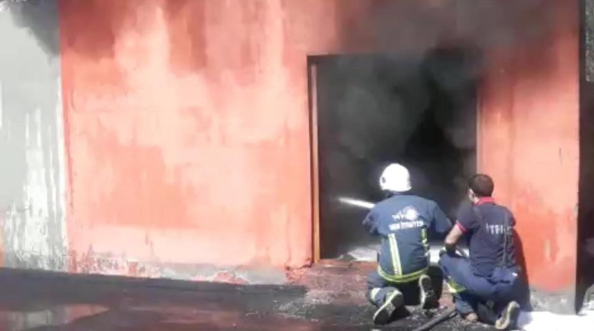 Van Atat&uuml;rk Stadında korkutan yangın