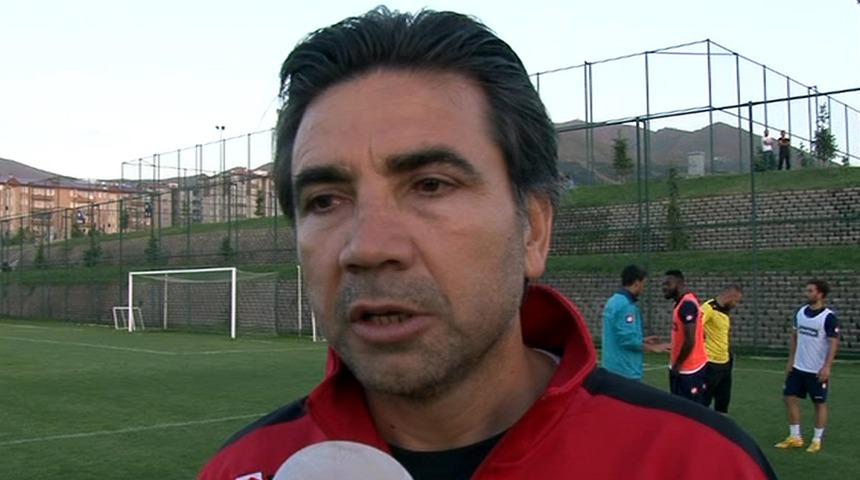 Büyükşehir Belediye Erzurumspor Osman Özköylü'yü takımın başına getirmekten vazgeçti