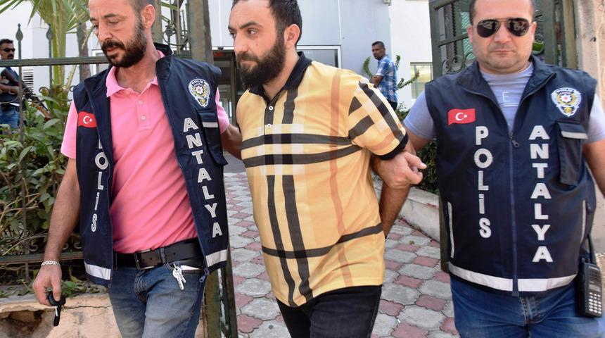 Zabıt katibi cinayeti ş&uuml;phelisinden itiraf: Ben &ouml;ld&uuml;rd&uuml;m