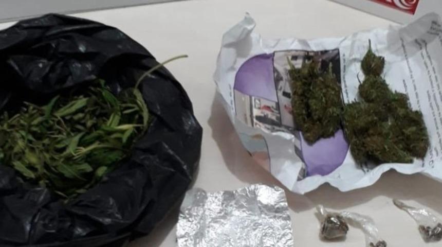 K&ouml;şk jandarması uyuşturucuya ge&ccedil;it vermedi