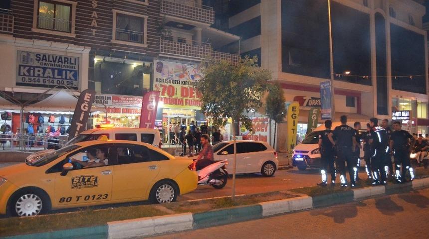 Osmaniye&rsquo;de bı&ccedil;aklı kavga: 2 yaralı