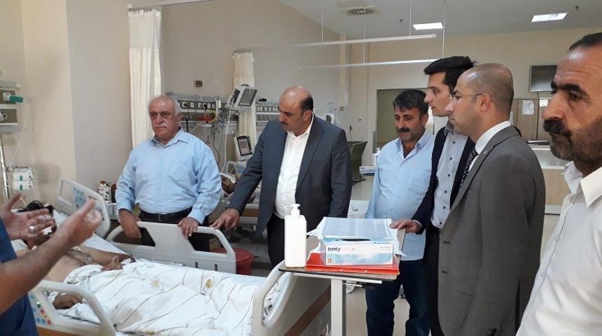 Kaymakam &Ouml;zadalı, Kulp saldırısında yaralanan vatandaşları hastanede ziyaret etti