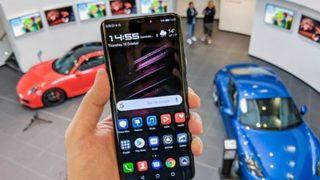 Huawei Mate 30 RS Porsche Desing geliyor!