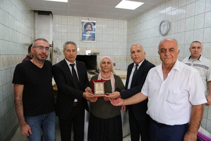 Tunceli’de yılın ahisi, kalfası ve çırağına plaket G2