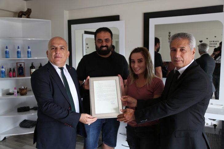 Tunceli’de yılın ahisi, kalfası ve çırağına plaket G4