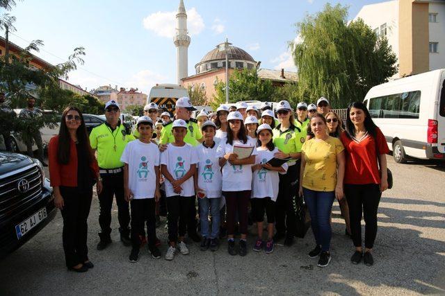 Tunceli’de “Kemerin Ses Getirsin