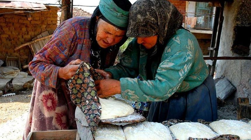 Kara fırın ekmeğinin tadı başka
