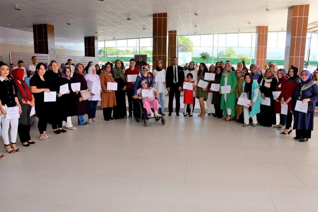 Oya ve yemek yarışmasında &ouml;d&uuml;ller sahiplerini buldu