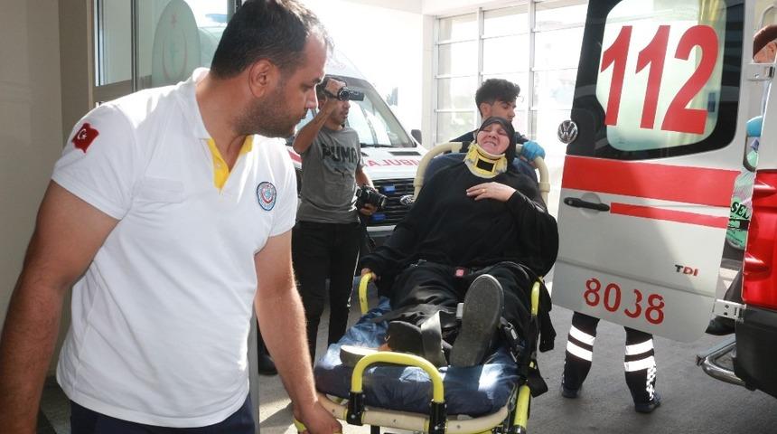 Otomobil şarampole yuvarlandı: 5 yaralı