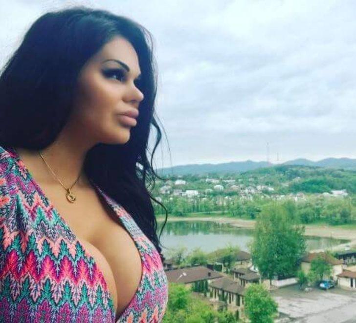 Göğüslerini daha ne kadar büyütecek? G3