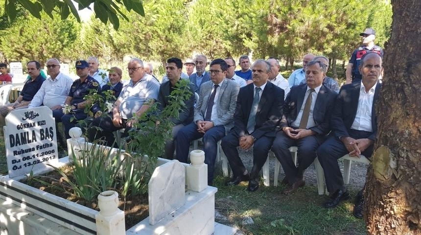 Samsunlu şehit mezarı başında dualarla anıldı