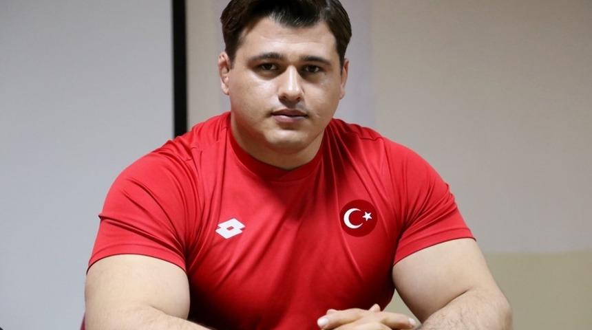 ASÜ’lü Rıza Kayaalp 4. kez dünya şampiyon oldu