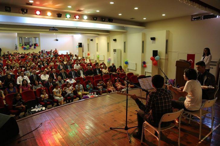 Tunceli’de "İlköğretim Haftası" kutlandı G5