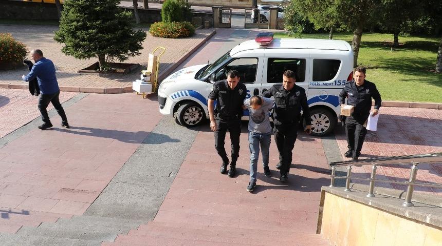 Ş&uuml;pheli şahıs bek&ccedil;ilere kurusıkı tabanca ile ateş a&ccedil;tı