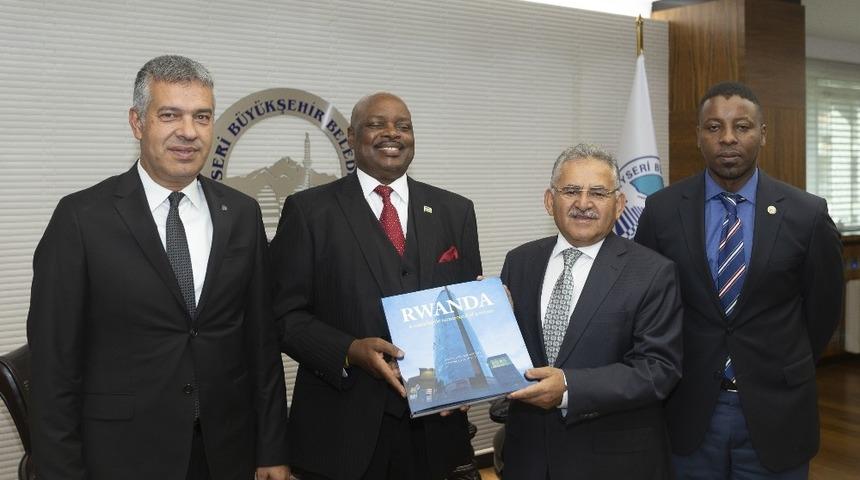 Başkan B&uuml;y&uuml;kkılı&ccedil;, Ruanda B&uuml;y&uuml;kel&ccedil;isini ağırladı