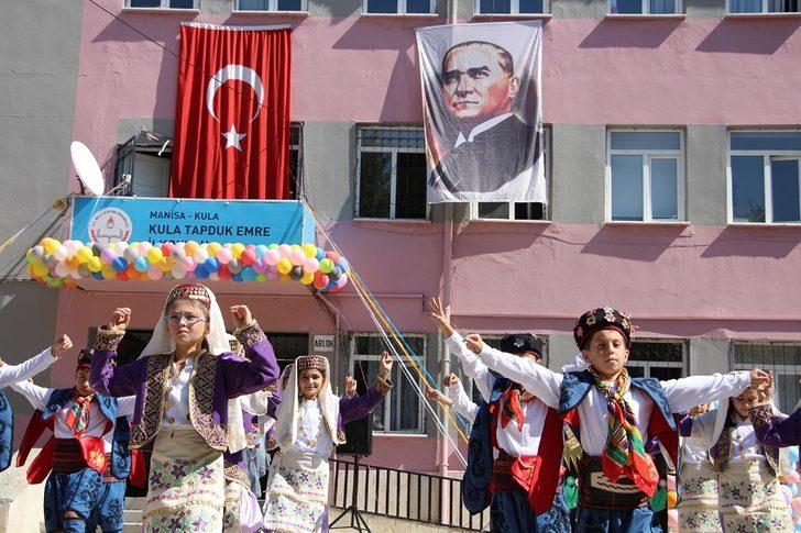 Kula’da ilköğretim haftası kutlandı G5