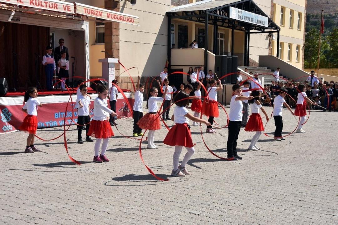 Bitlis&rsquo;te İlk&ouml;ğretim Haftası kutlamaları
