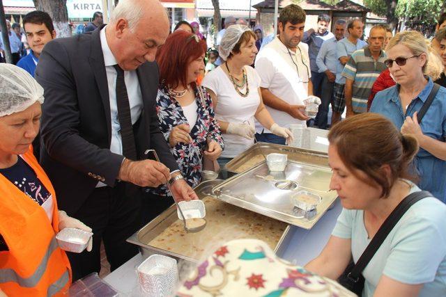 Söke Belediyesi’nden aşure hayrı