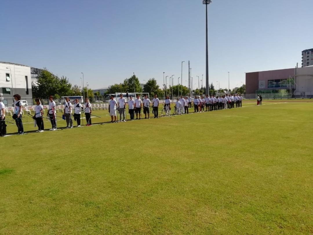 Gen&ccedil;lik ve Spor Hizmetleri İl M&uuml;d&uuml;r&uuml; Murat Eskici:&rdquo;Toplumda en iyi insanlar hakka ve halka hizmet eden esnaflardır&rdquo;