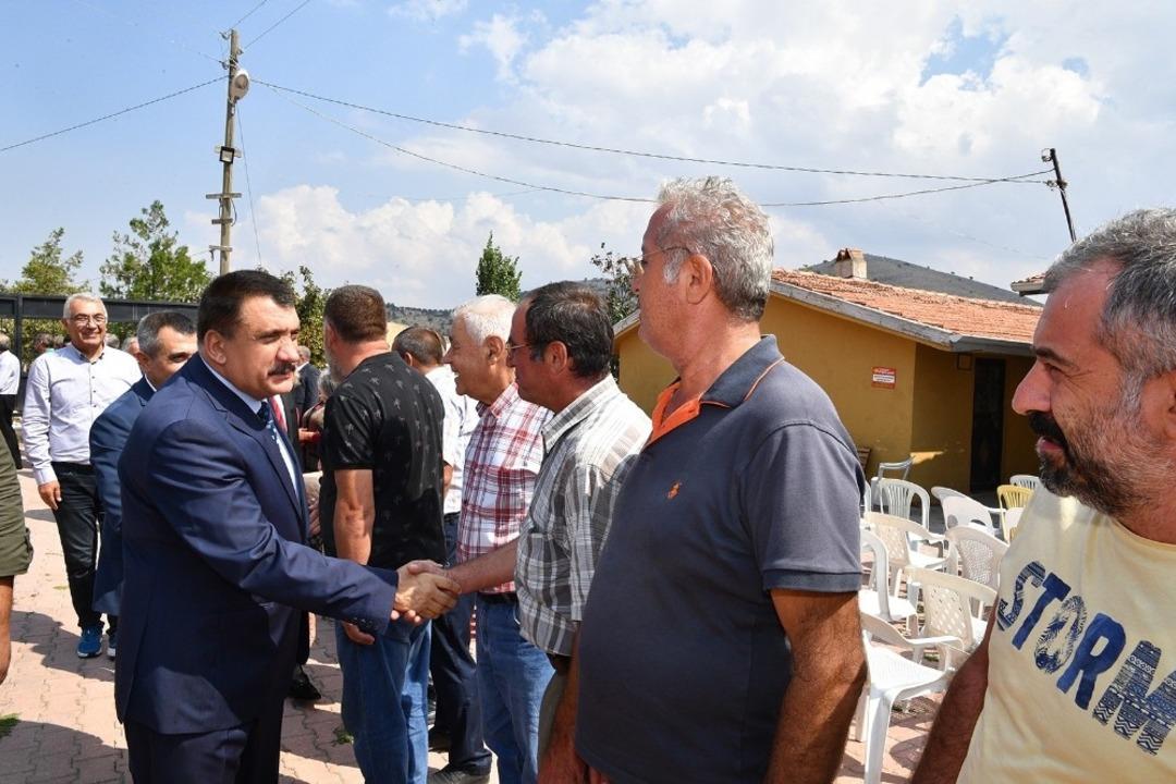 Başkan G&uuml;rkan Doğanyol il&ccedil;esinde incelemelerde bulundu