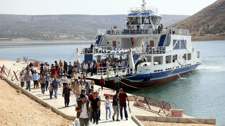 Yolcu ve balık&ccedil;ı tekneleri denetlendi