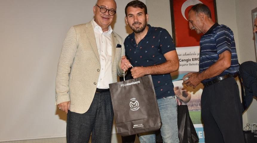 Manisa&rsquo;daki amat&ouml;r spor kul&uuml;plerine 387 bin liralık destek