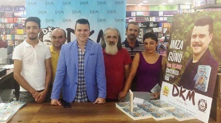 Adana&rsquo;da 3 yazardan imza g&uuml;n&uuml;