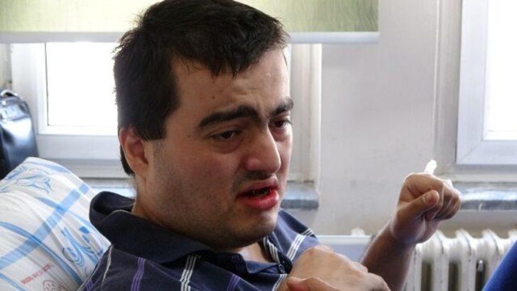 30 yaşındaki engelli Tayfun Ata için Sağlık Bakanlığı devreye girdi G2