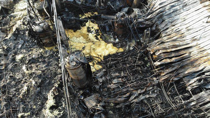 Tuzla'da yanan fabrikada soğutma çalışmaları devam ediyor G5